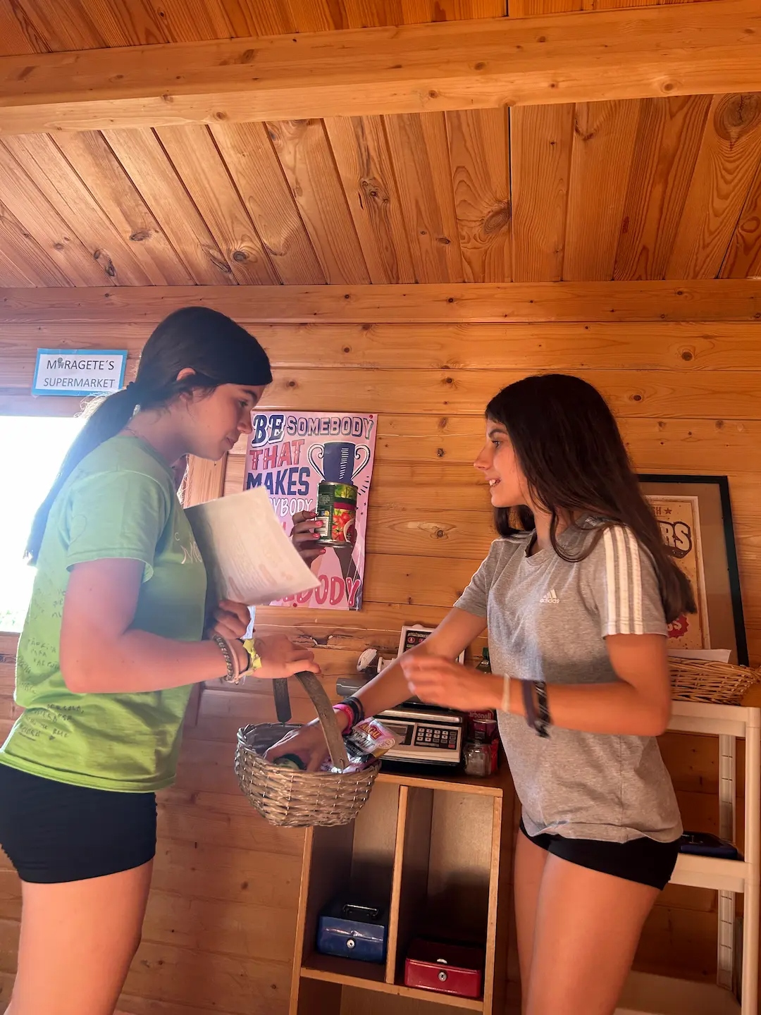 Campamento de verano con deportes náuticos y clases de inglés en Valencia